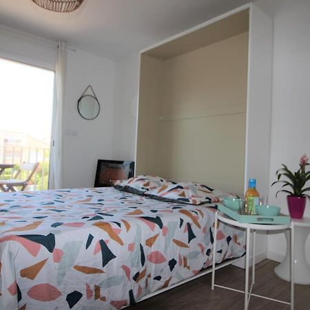 Studio Climatise Tout Confort A 2 Pas De La Mer Avec Parking Prive 帕拉瓦莱弗洛 外观 照片