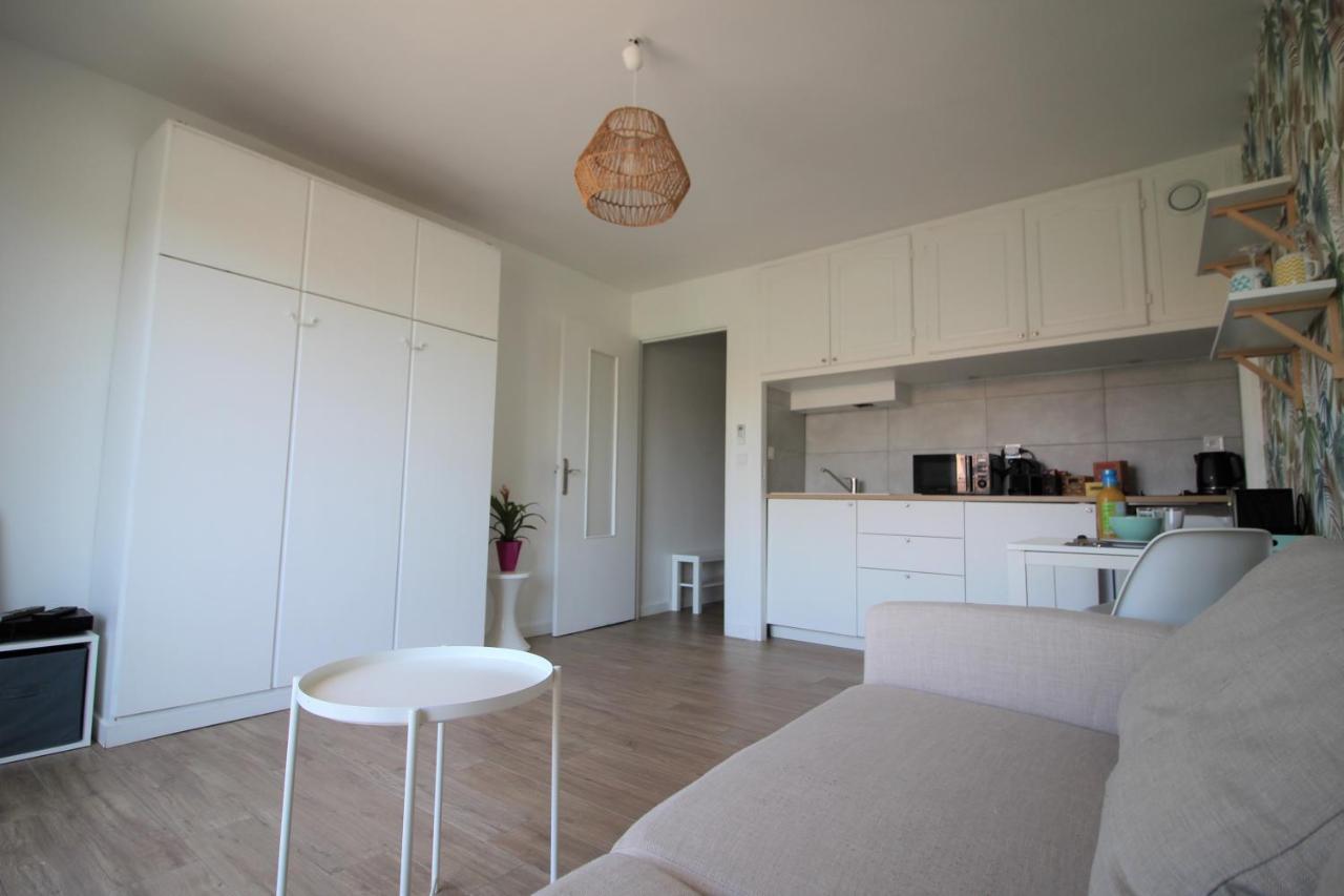 Studio Climatise Tout Confort A 2 Pas De La Mer Avec Parking Prive 帕拉瓦莱弗洛 外观 照片